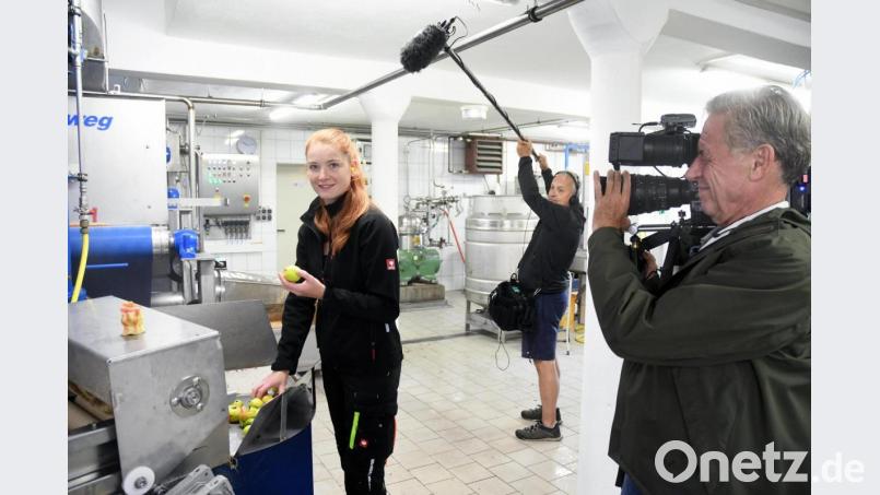 Monika Bernhard (28) bekocht am Montag in der letzten Folge der aktuellen Staffel der &quot;Landfrauenküche&quot; im Bayerischen Rundfunk die Landfrauen aus den anderen Regierungsbezirken. Am Montag darauf folgt das Finale. Archivbild: Gabi Schönberger