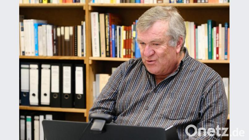Seine Kindheit am Wiesauer Kreuzberg ruft Werner Robl (Bild) mit seinem neuen Buch in Erinnerung. Er stellte es bei der ersten Online-Veranstaltung des Historischen Clubs vor. Bild: usg