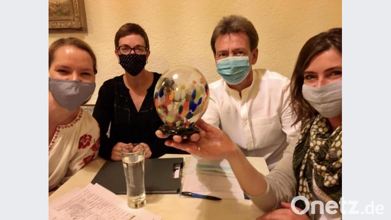 Zum Jahresende dreht sich wieder alles um das &quot;Freudenberger Urgestein&quot;, die Trophähe in der Bildmitte. Ein Preisträger ist bereits gefunden. Die Verleihung soll auf jeden Fall stattfinden. Bild: gri