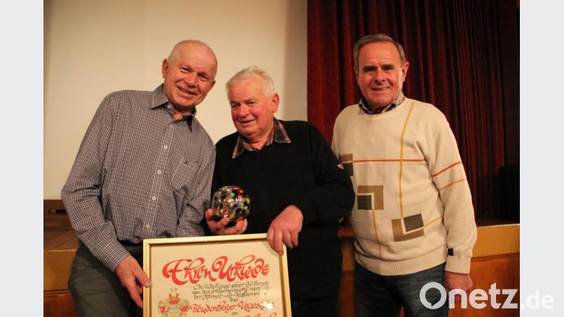 Die drei bisherigen Preisträger (von links): Hermann Koch, Martin Solfrank und Franz Luber. Bild: ads