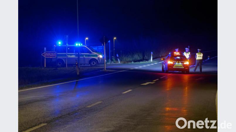 Die Polizei kontrollierte am Wochenende die Einhaltung der Ausgangssperre. Symbolbild: tr