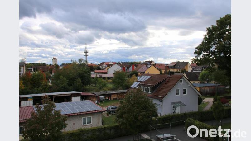 Trotz Pandemie ein erfolgreiches Jahr für Grafenwöhr. Ruhig liegt die Stadt da, das soziale Leben kam die letzten Wochen zu erliegen. Bürgermeister Edgar Knobloch hofft, dass 2021 wieder mehr Leben die Stadt erfüllen kann. Bild: sne