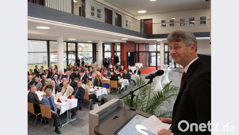 Kultusminister Piazolo war voll des Lobes über das BFZ. Bild: tr