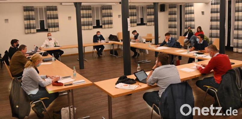 Die Gebenbacher Jugend wünscht sich eine Möglichkeit, um sich regelmäßig zu treffen. In seiner letzten Sitzung des Jahres gab der Gemeinderat grünes Licht, um genau das zu fördern. Bild: gf