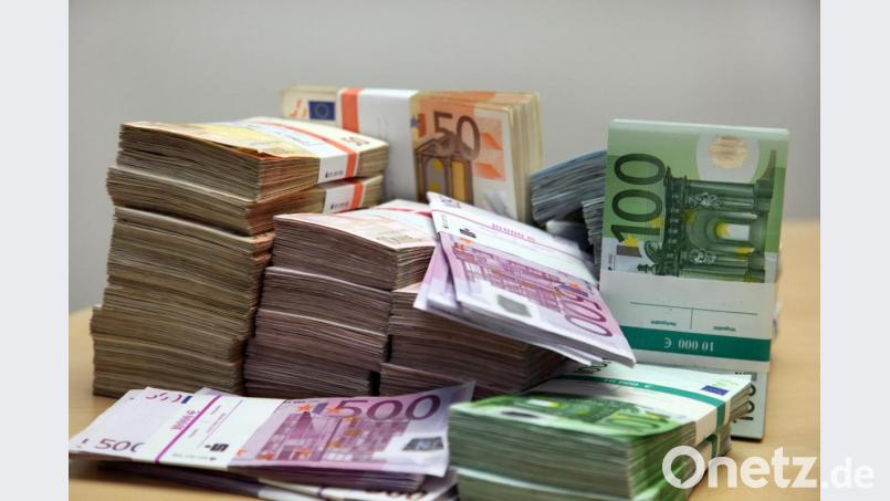 Fast 14 Millionen Euro erhalten die Stadt Weiden und die Gemeinde im Landkreis Neustadt als Ersatz für die wegen der Corona-Pandemie ausbleibenden Gewerbesteuereinnahmen. Symbolbild: Götz