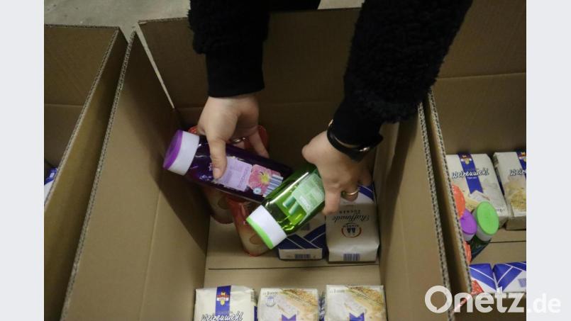 Packen musste man in diesem Jahr selbst. Fertige Kartons konnten bei den Pfadfindern abgegeben werden. Spenden gehen gesammelt an die Johanniter für die Weihnachtstrucker-Aktion. Bild: wrm