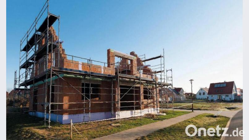 Neu ausgewiesene Baugebiete bleiben nicht lange leer. Auch in ländlichen Regionen wird verstärkt der Traum vom eigenen Haus verwirklicht. Das Thema "Wohnen auf dem Land" ist aktuell. Symbolbild: Fotolia