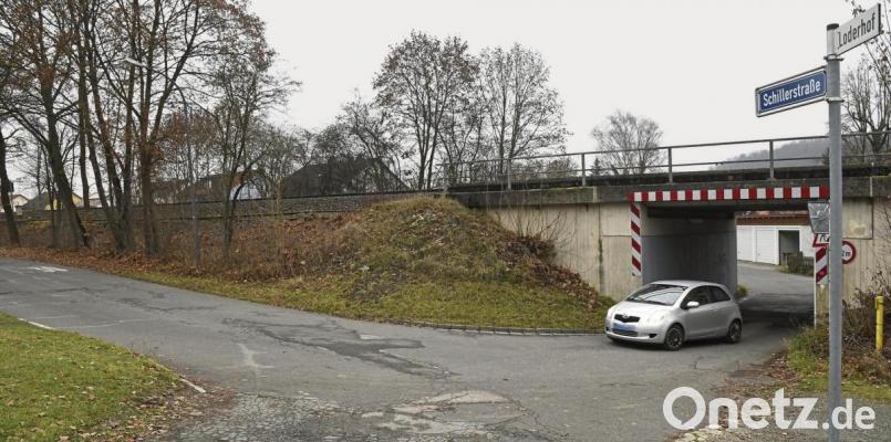 Die Unterführung an der Bahnlinie soll endlich zur Entlastung des Loderhofs beitragen: Die SPD will den Weiterbau und Anschluss der Loderhofstraße. Bild: Petra Hartl