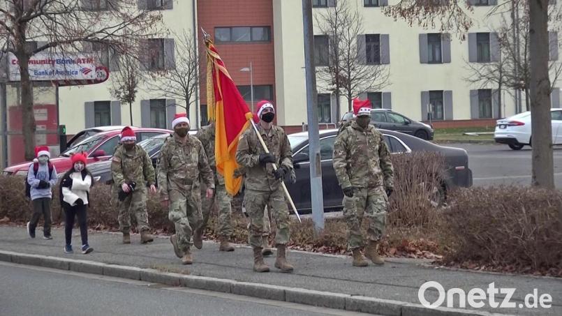 US-Soldaten mit roten Mützen waren überall zu sehen. Bild: jma