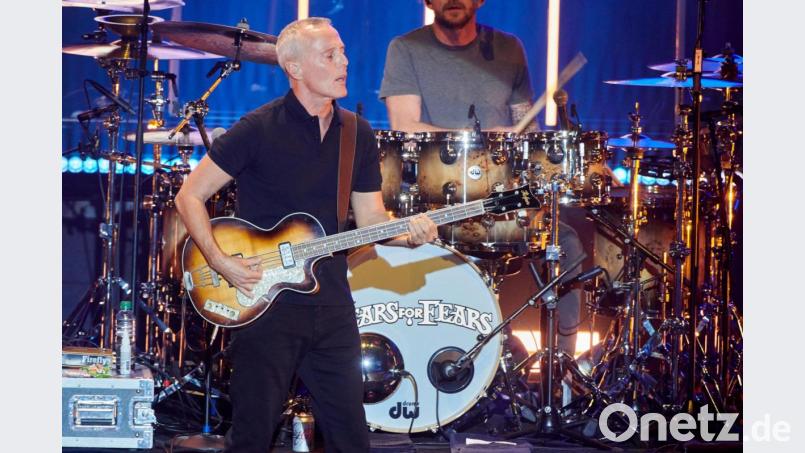 Sänger und Bassist Curt Smith, die andere Hälfte der Band. Archivbild:  Annette Riedl/dpa