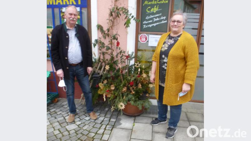 Claudia Bauer und Richard Winderl freuten sich über das Ergebnis der Sternstunden-Aktion. Bild: mad
