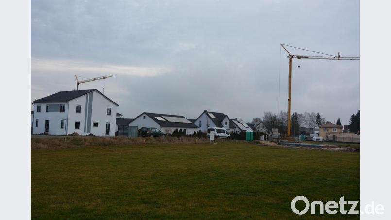 Eine rege Bautätigkeit herrscht in den Baugebieten der Stadt Mitterteich, wie hier im Bild in der Rohrstaude. Bild: jr
