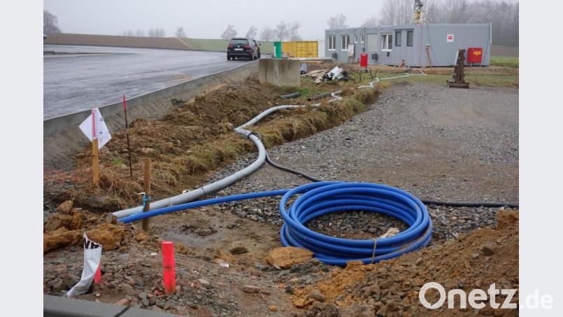 Leitungen für die Versorgung und Entsorgung bedeuten für die Kommune stets einen großen Kostenfaktor. Die Marktgemeinde Eslarn hofft nun auf eine rückwirkende Förderung bis ins Jahr 2016 zurück. Bild: fjo