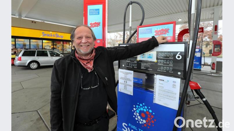 Willy Moebius hört nach 36 Jahren auf: Der Betreiber der Esso-Tankstelle am Kurfürstenring zieht nach Thailand. Bild: Wolfgang Steinbacher