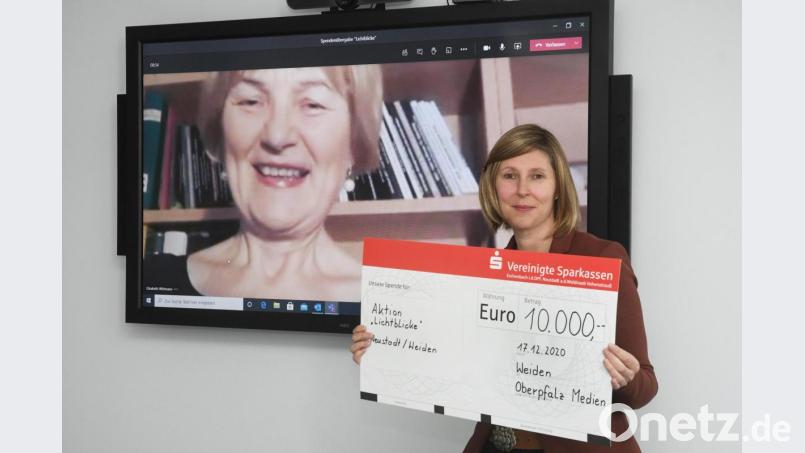 Trotz der räumlichen Distanz freuen sich „Lichtblicke“-Schirmherrin Elisabeth Wittmann (links) und geschäftsführende Verlegerin Viola Vogelsang-Reichl gemeinsam über die finanzielle Unterstützung von Oberpfalz-Medien für Unverschuldet in Not geratene Mitmenschen. Bild: gsb