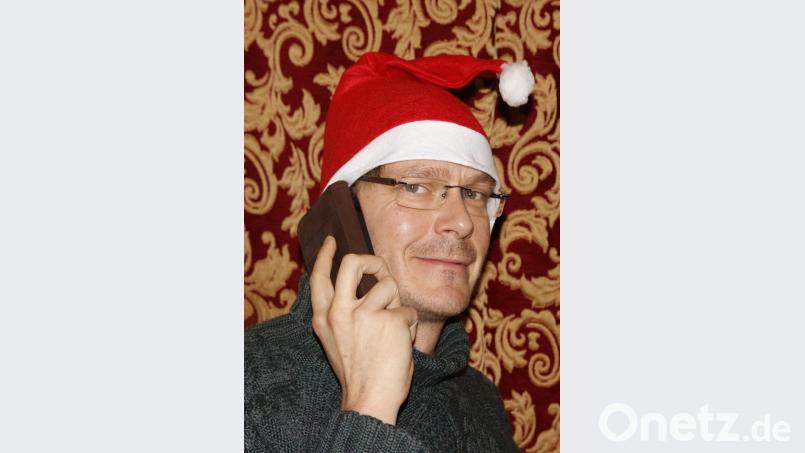 FWU-Stadtrat Stefan Thar initiierte eine Weihnachts-Hotline. Sie ist an den Feiertagen von 10 bis 21 Uhr durchgehend besetzt. Bild: mfh