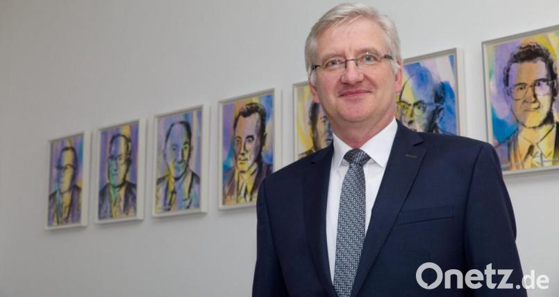 Bürgermeister Johannes Reger hält an der Stadtratssitzung am Montag fest. Archivbild: njn