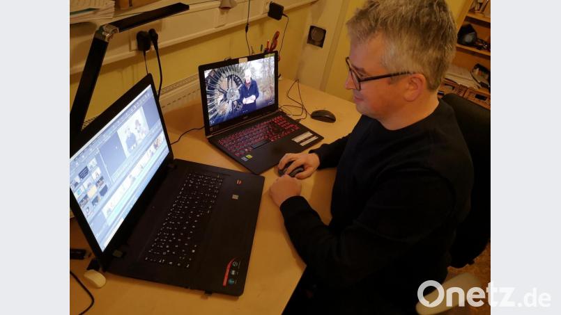 Kolping-Vorsitzender Georg Hirmer hatte die &quot;Pfreimder Weihnacht&quot; im Internet initiiert. Zusammen mit Sebastian Most fügte er die einzelnen Beiträge zu einem Film mit dreieinhalb Stunden Laufzeit zusammen. Über 3000 Menschen bestaunten das Ergebnis. Bild: hir