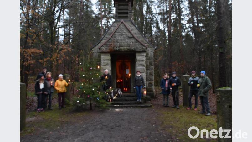 Viele Weidener besuchen an Weihnachten die &quot;Heilige Staude&quot;. Bild: hcz