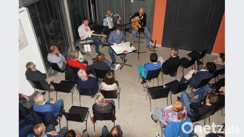 Auch eine Lesung mit den "Vier Unverdorbenen" aus Neunburg vorm Wald gehörte im Jahr 2019 zum Programm der Freunde der Kunst. Archivbild: wel