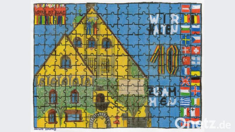 Die Karte mit dem Alten Rathaus von Ramona Scharnagl. Bild: Weiden ist bunt/exb