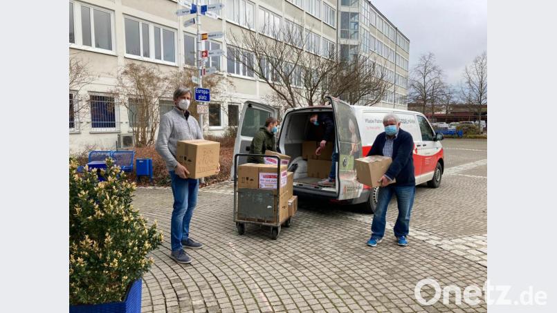 Die Weihnachtsaktion der Europaberufsschule Weiden war wieder ein Erfolg. Bild: Bühner