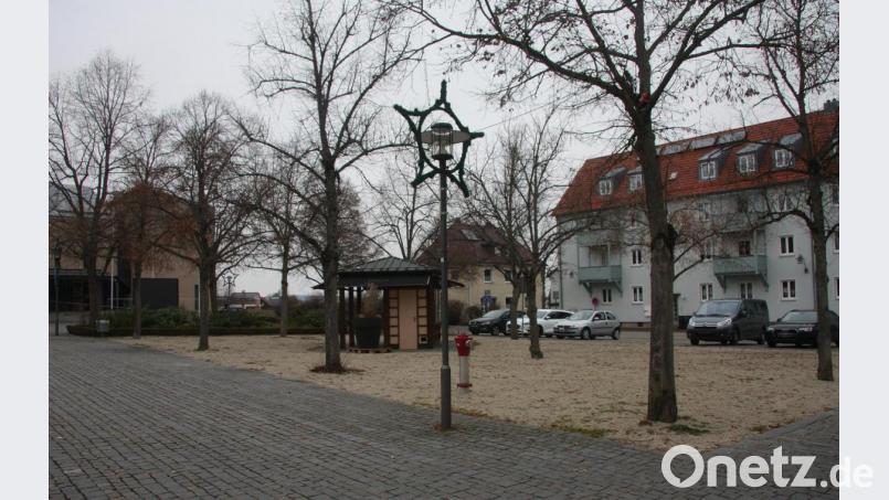 Der östliche Bereich des Marktplatzes ist wenig attraktiv. Geschlossen sprach sich der Gemeinderat für eine Verbesserung bzw. für eine Umgestaltung aus. Bild: wro