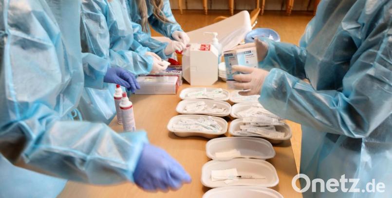 Start der Impfungen gegen das Corona-Virus im Wallmenichhaus in Amberg. Bild: Wolfgang Steinbacher