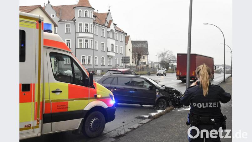 An dieser Stelle der Nürnberger Straße ereignete sich am Dienstagnachmittag der Unfall, bei dem eine 74-Jährige schwer verletzt wurde. Bild: Petra Hartl