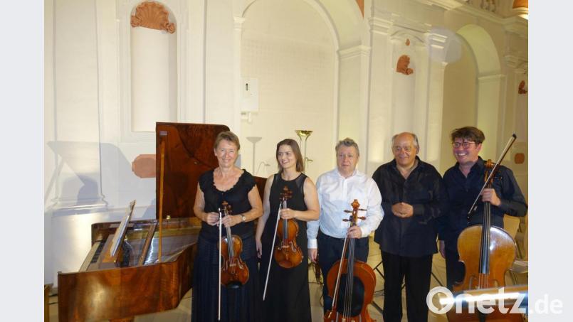 Kammermusik im Originalklang lässt eine Gruppe befreundeter Musiker im April in der Aula des Klosters erklingen. Bild: Waldsassener Kammermusikkreis/exb