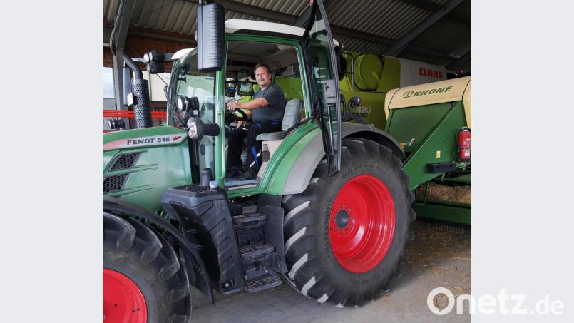 Der Name Bernhard Schindler ist eine bekannte Größe in der Umgebung. Der Brander Bürgermeister ist in Erntezeiten auch mit großen Maschinen auf den Feldern in weitem Umkreis unterwegs. Bild: ld