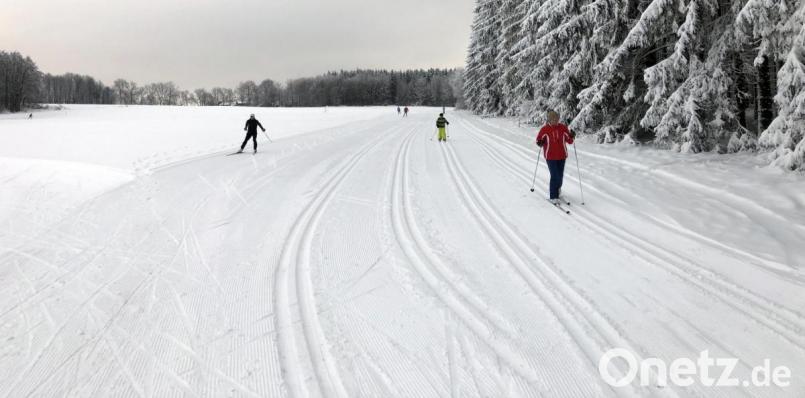 Der Schnee reicht: Die Loipen in Herzogöd bei Fuchsmühl sind seit Freitagmittag gespurt. Bild: Eger