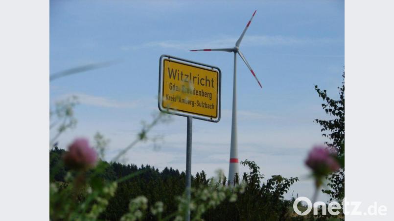 Seit nunmehr achteinhalb Jahren sind die beiden Bürgerwindräder in Witzlricht in Betrieb. Bisher haben die Kraftwerke ihr Soll übererfüllt. Bild: upl