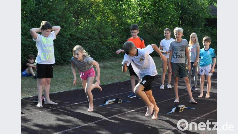 Auch im Zeichen von Corona waren die Sportler bei der Abnahme des Sportabzeichens mit vollem Elan dabei. Archivbild: Josef Zeitler/exb