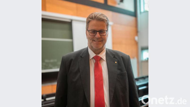 Lothar Koppers: Seine Prognosen und Strategien gegen das Ausbluten ländlicher Kommunen sorgen für Schlagzeilen. Bild: Niklas Junger