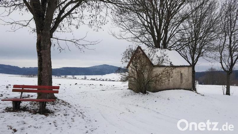 Die kleine Kapelle zwischen Tröbes und Gaisheim ist in Vergessenheit geraten. Bild: gi
