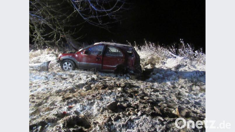 Dieses Auto musste am Donnerstag geborgen werden. Bild: exb/Polizei Amberg