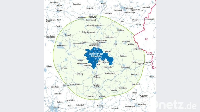 Auf jeden Fall bis zum Fahrenberg im Nord-Osten, womöglich gar knapp bis zum Monte Kaolino im Süd-Westen. Die neuen Coronaregeln gelten ab Montag und damit der 15-Kilometer-Radius um Weiden in der Oberpfalz, das aktuell eine 7-Tage-Inzidenz von 217,6 hat. Grafik: gld