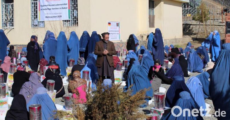 Helfer verteilen in Kabul Hilfsgüter. Bild: Kinderhilfe Afghanistan