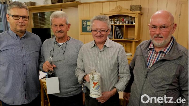 Vorsitzender Siegfried Schuller (rechts) steht nicht mehr als Chef zur Verfügung. Die Auflösung des Vereins ist eigentlich nur mehr Formsache. Archivbild: le