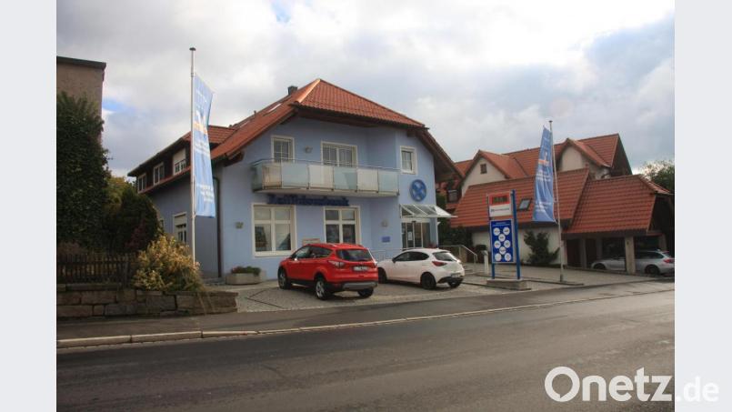 Bereits im Oktober vergangenen Jahres wurde bekannt, dass die Filiale der Volksbank Raiffeisenbank Nordoberpfalz an der Marienstraße in Fuchsmühl zum 1. Januar 2021 dicht macht. Archivbild: wro