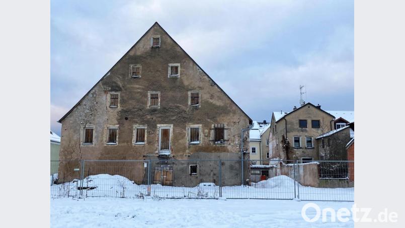 Im laufenden Jahr soll der notwendige Rückbau am Lenz-Bräu abgeschlossen werden. Bild: stg