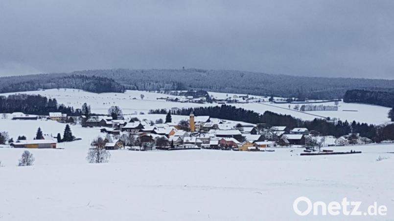 Frau Holle verzaubert die Landschaft in ein Wintermärchen. Bild: gi