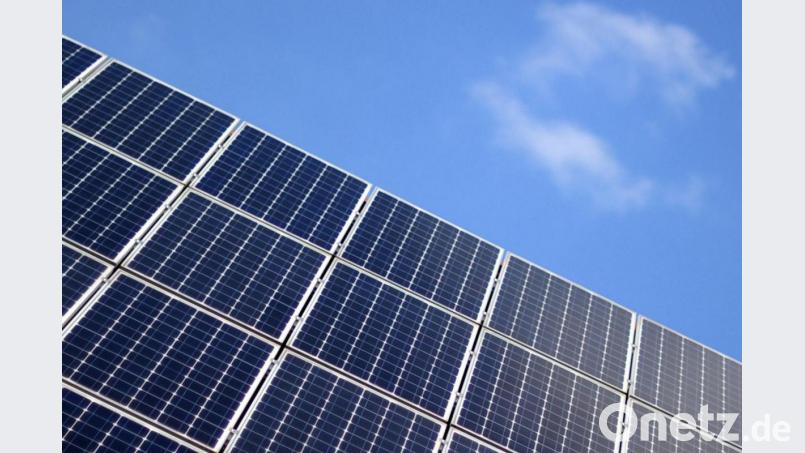 Mit Solarenergie-Anlagen ist Bayern ganz gut versorgt, sagt Wirtschaftsminister Hubert Aiwanger. Symbolbild: Daniel Reinhardt