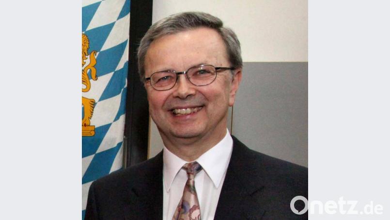 Als Vorsitzender des 12. Zivilsenats ist Gerhard Maier beim Oberlandesgericht Nürnberg in den Ruhestand getreten. Zuvor hatte er unter anderem die Position des Vizepräsidenten beim Landgericht Amberg inne. Bild: Hirsch/exb