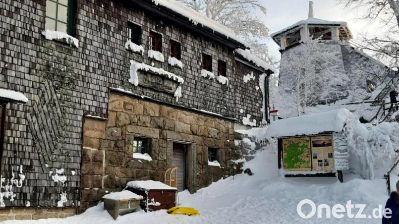 Das Fichtelgebirge ist ein gewachsener Kultur- und Naturraum, zu dem auch der Steinwald gehört. Die Kösseine mit dem Kösseinehaus (Bild) ist ein beliebtes Wanderziel. Bild: Otto Heider/exb