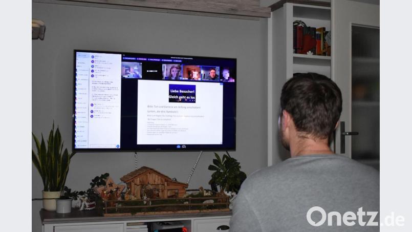 Von der Couch oder dem Bürostuhl aus können Interessierte virtuell an der Veranstaltung der Sternwarte teilnehmen. Bild: lue