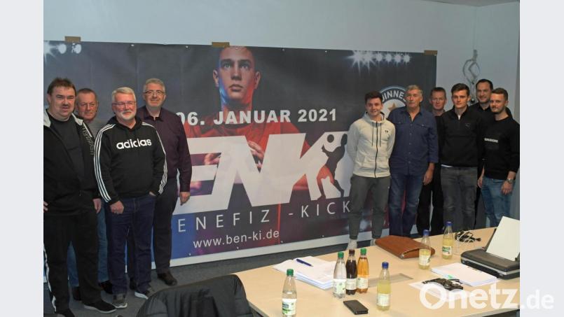 Vor gut einem Jahr hatten die Organisatoren den Benefiz-Kick vorgestellt (Bild). Pandemiebedingt konnte der Ben-Ki 2021 nicht stattfinden. Nun steht mit 5./6. Januar 2022 ein neuer Termin fest. Archivbild: nor