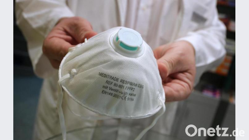 Querdenker haben in Amberg einen Autokorso und eine Kundgebung geplant. Oberbürgermeister Michael Cerny äußerte sich im Vorfeld zu dem Vorhaben. Symbolbild: Karl-Josef Hildenbrand/dpa