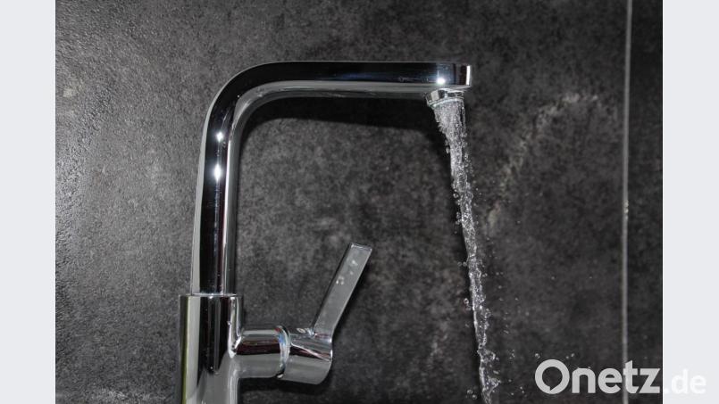 Die Wasserpreiserhöhung war ein weiteres Thema. Die Verwaltung soll nun die Fakten der letzten fünf Jahre auf den Tisch legen, zumal Bürgermeister Franz Schöner befand, dass die Wasserpreiserhöhung wohl nicht ausreichen werde. Bild: kro